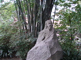 杜甫石像
