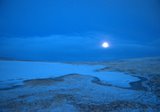 这天是冰湖月圆之夜
