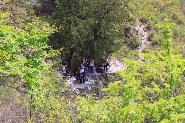 爨底下村徒步上山往返路线，我们的精彩周末部分同事，从这里下山了