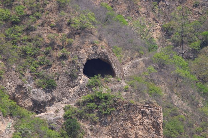 爨底下村徒步上山往返路线，我们的精彩周末选处的山洞