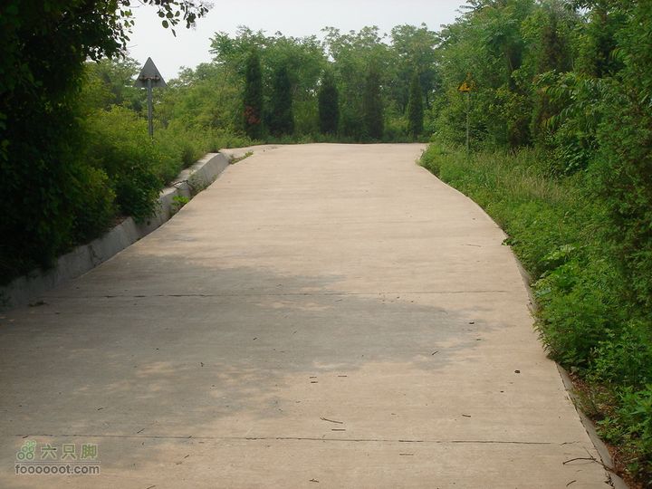 徒步驴友入门教程-香巴拉穿越看看前面的路，好走吧