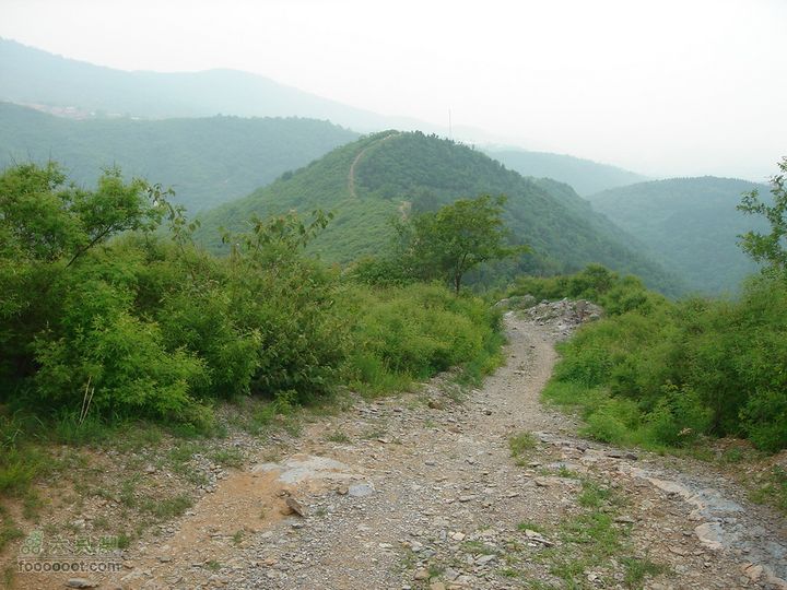 徒步驴友入门教程-香巴拉穿越路还好，被驴友们蹚出来了