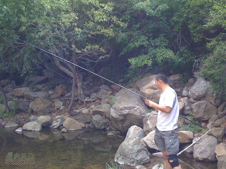 后山铺-云蒙山-云蒙峡重装2日穿越GPS轨迹攻略瀑布下面的水塘里，鱼很多