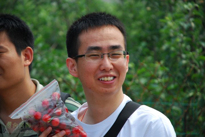 昌平樱桃采摘+十三陵莽山戏水（轨迹不全版）满足的表情