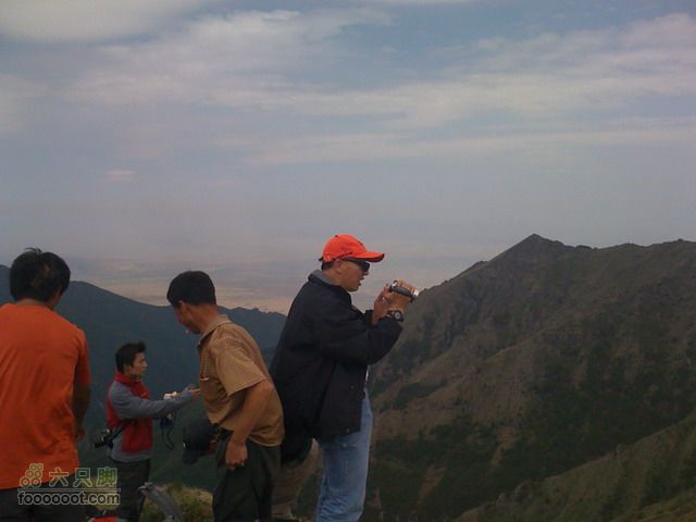 小五台山涧口入东沟出重装+东北2台折返轨迹线路刘部长是个拍客，一路空着手，唯独DV不离手