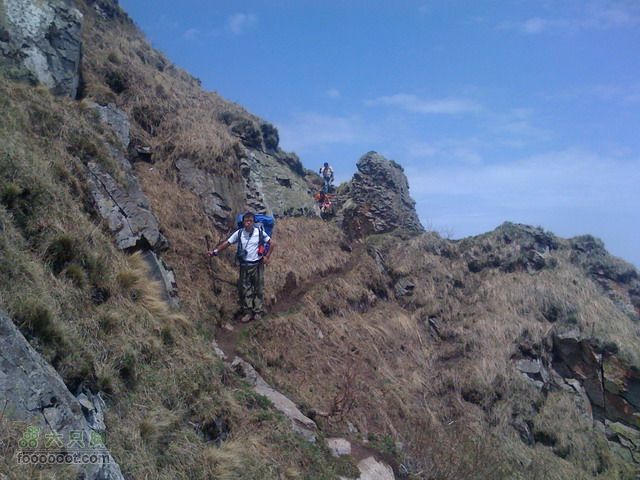 小五台山涧口入东沟出重装+东北2台折返轨迹线路对面过来的驴