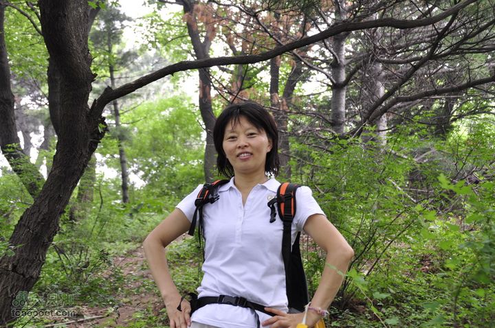 香山经好汉坡直奔周家巷，迷路误入温泉白家幢(勿按此轨迹寻迹)爬山使人年轻，看这张神采飞扬