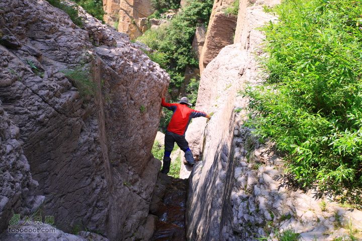 卸甲沟-草坨-东甸子梁-南骆驼庵 探路穿越勇士小龙