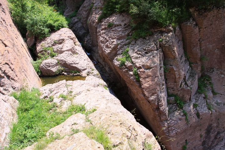 卸甲沟-草坨-东甸子梁-南骆驼庵 探路穿越断崖