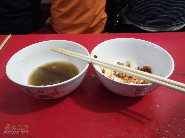 五台山大朝台，2日逆时针Solo五台连穿！饭毕，后来有了咸菜和辣椒