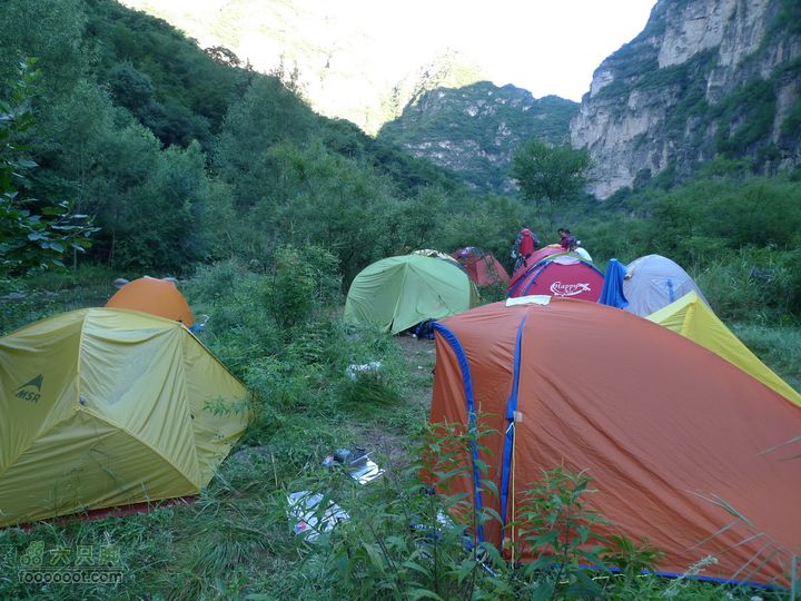 龙聚山庄-三岔河-库尾扎营GPS轨迹清晨的营地