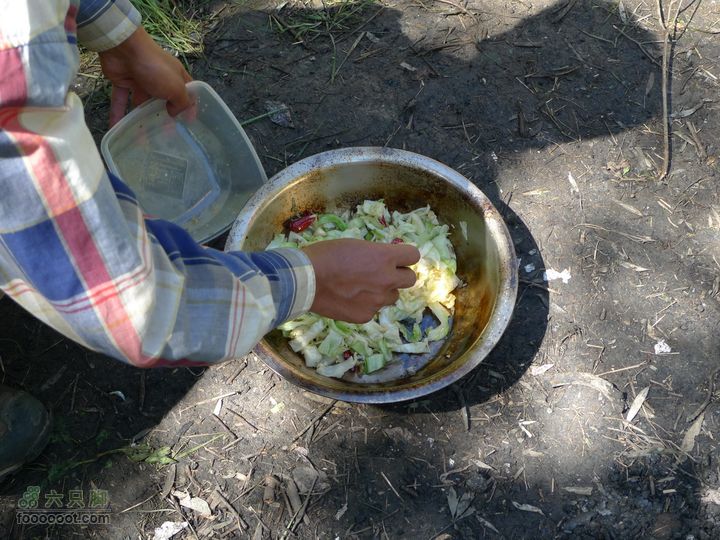 龙聚山庄-三岔河-库尾扎营GPS轨迹酸辣圆白菜，味道也很赞