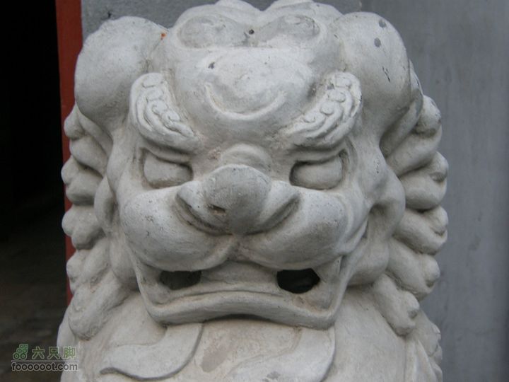 长椿寺、报国寺、天宁寺、法源寺游--寻找逝去的宣南文化普通民居前的小狮子