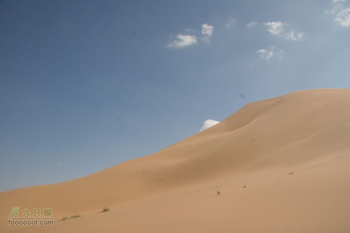 巴丹吉林沙漠探险游沙山