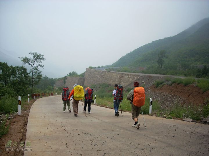 下马威—东灵山—北灵山—黄草梁—柏峪—爨底下—斋堂ZN穿越柏峪龙门涧道口