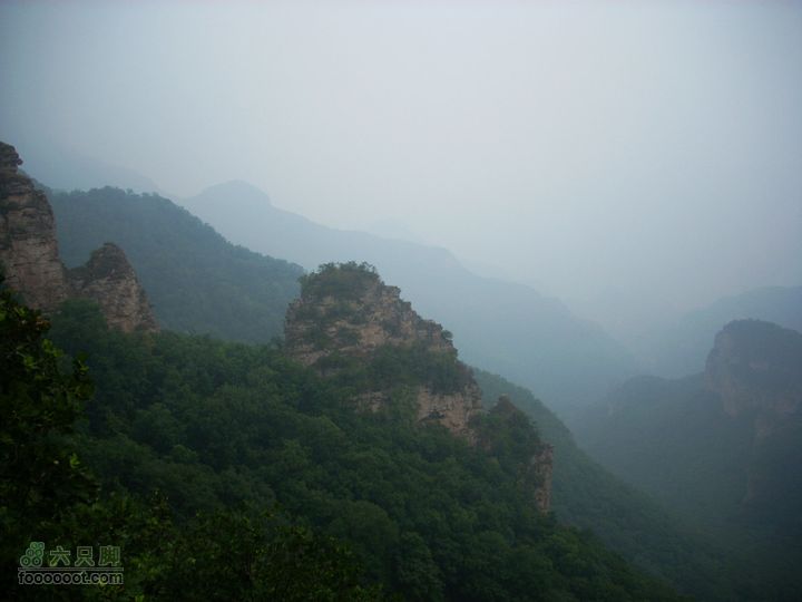下马威—东灵山—北灵山—黄草梁—柏峪—爨底下—斋堂ZN穿越美丽的大山