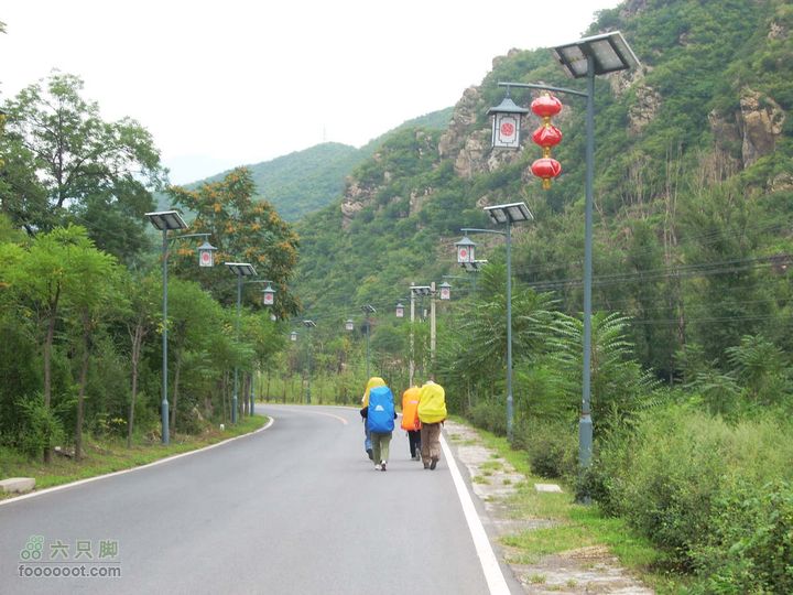 下马威—东灵山—北灵山—黄草梁—柏峪—爨底下—斋堂ZN穿越前往斋堂
