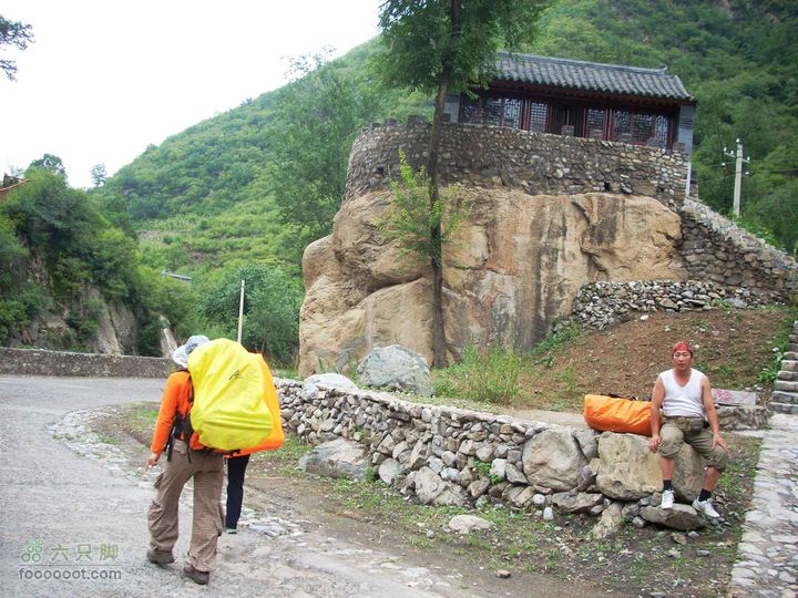 下马威—东灵山—北灵山—黄草梁—柏峪—爨底下—斋堂ZN穿越双石头