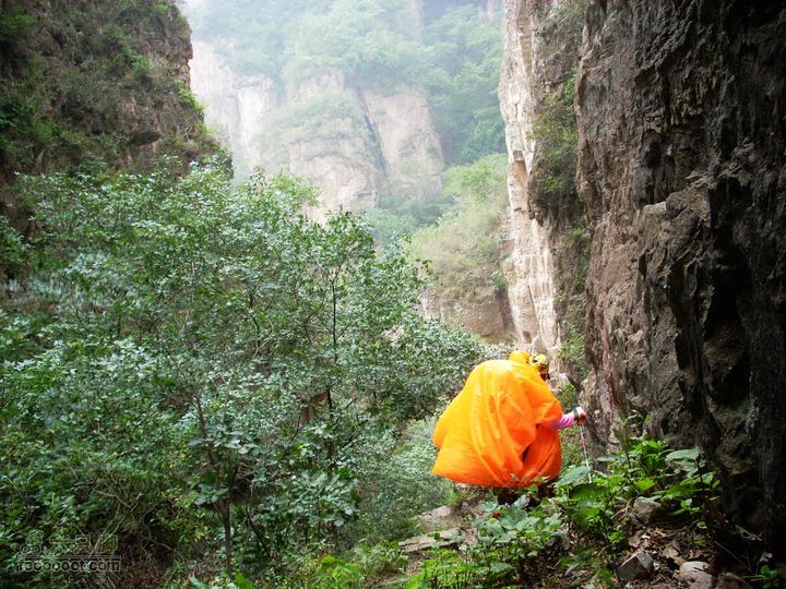 下马威—东灵山—北灵山—黄草梁—柏峪—爨底下—斋堂ZN穿越峡谷穿越