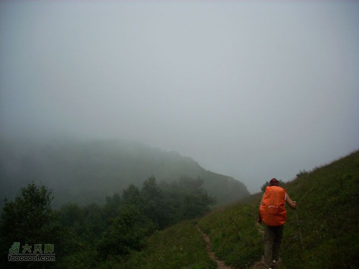 下马威—东灵山—北灵山—黄草梁—柏峪—爨底下—斋堂ZN穿越云雾中穿越