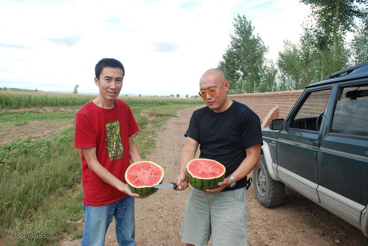 2010呼伦贝尔吃羊之旅D2北京来的西瓜，很不错