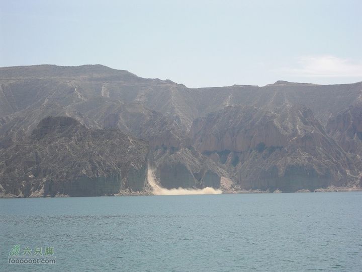 兰州-互助-西宁-龙羊峡龙羊峡水库湖岸的崩塌