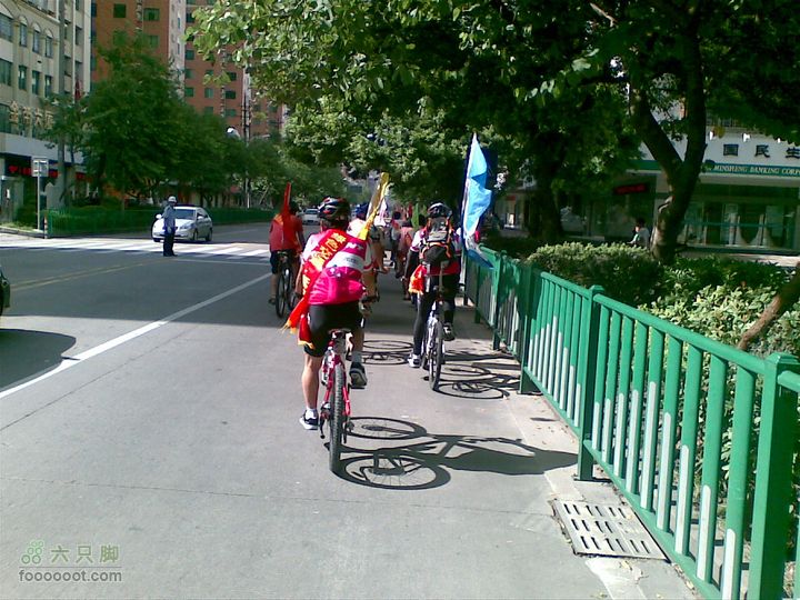 世界无车日环城骑行公益宣传活动20100922(005)