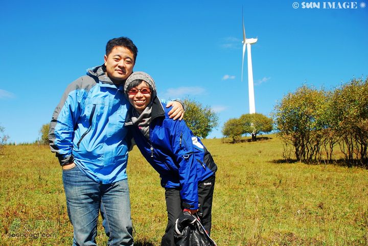 中秋塞罕坝乌兰布统深度自驾（醉人美景+探路）太阳作品—风车下的爸爸妈妈