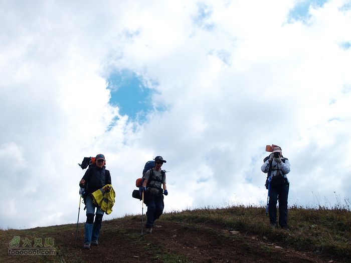 孤石牧场-三岔林场-老栅子-东猴顶-孤石牧场回望