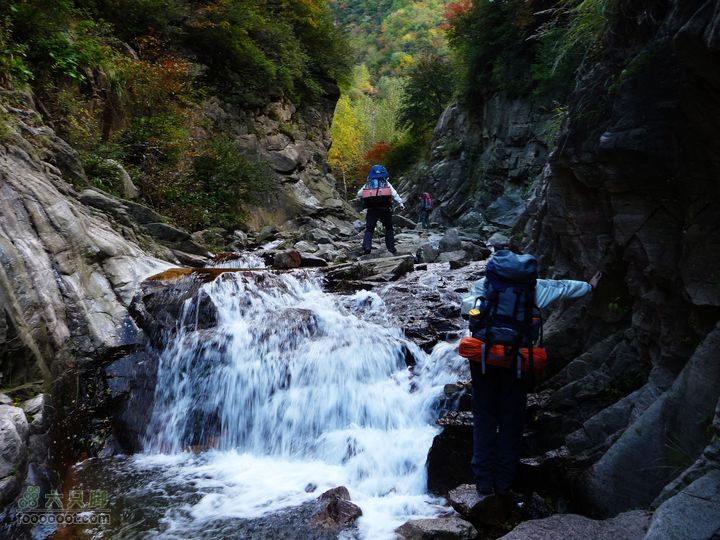 南北驼梁重装(2):辽道背-北驼-华塔-运木沟溯溪而上