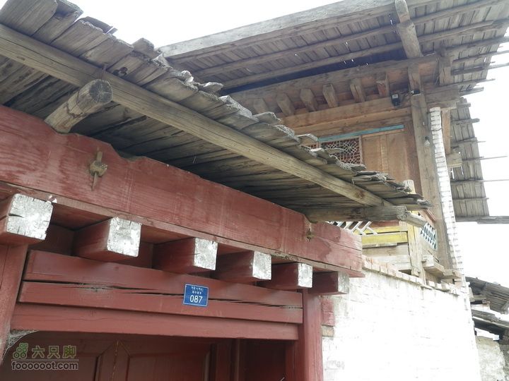 宁静而让人沉溺的小镇-郎木寺(最佳逃票路线)随便一个房子都是有门牌的
