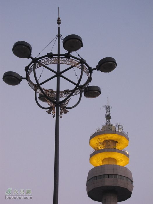 哈尔滨市区灯和塔