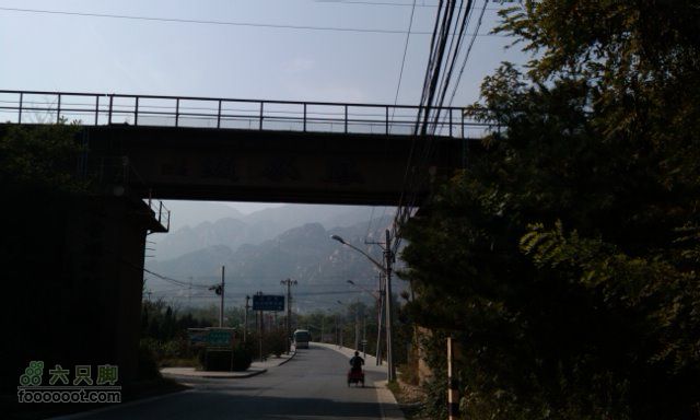 2010-10-16 凤凰岭 去程凤凰岭铁路桥
