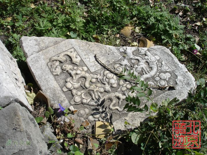 北京骑迹29 寻访北京唯一一座窑神庙 追溯门头沟的由来散落在窑神庙前的石构件
