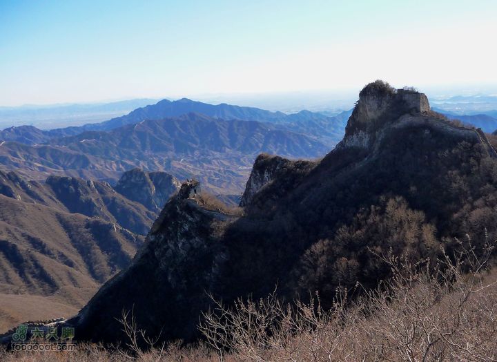箭扣一日:赵氏山居-西大墙-北京结-鹰飞倒仰-箭扣-正北楼躺着的鹰