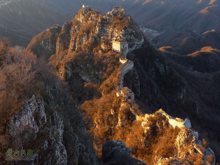 箭扣一日:赵氏山居-西大墙-北京结-鹰飞倒仰-箭扣-正北楼正北楼下
