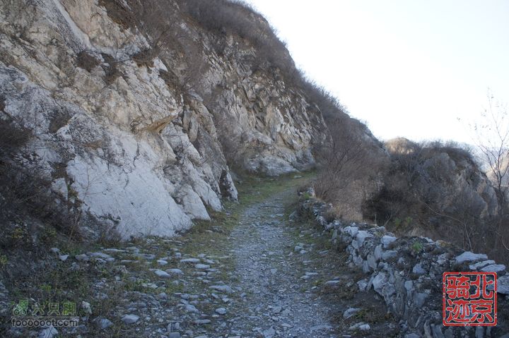 北京骑迹31 寻访北京地区最早的石刻文字，韭园访古探幽石佛岭古道