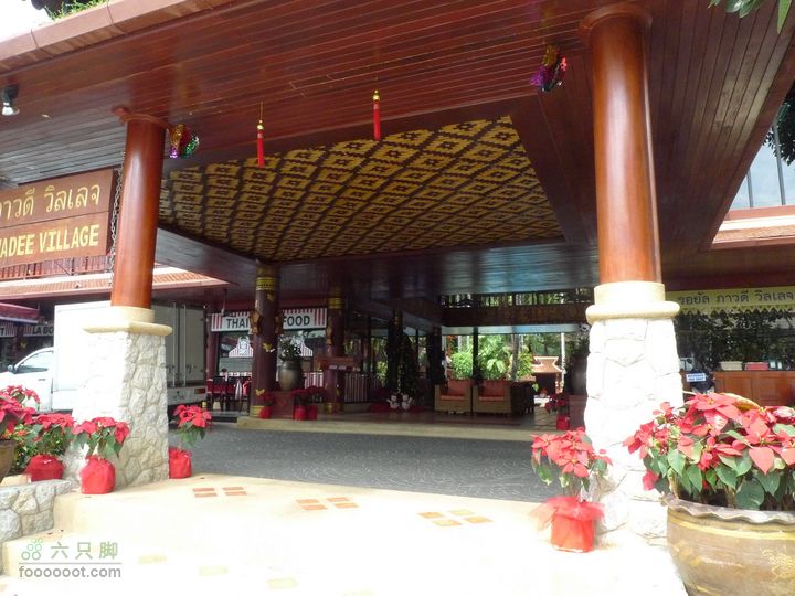 普吉pp岛曼谷11日自助游，全程GPS轨迹+照片我们旁边的酒店，看着不错