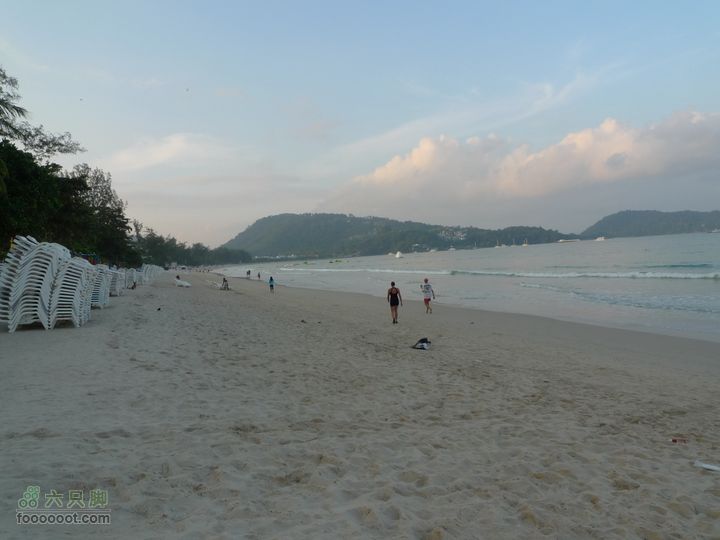 普吉pp岛曼谷11日自助游，全程GPS轨迹+照片很多老外在跑步，中国人都是和我一样背着个单反