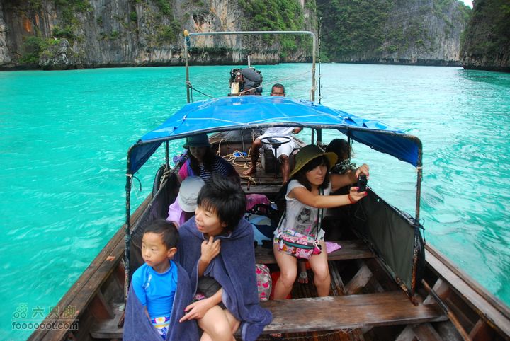 普吉pp岛曼谷11日自助游，全程GPS轨迹+照片和我们同行的是四个中国mm,头天在relax酒店里认识的正好今天一起浮浅