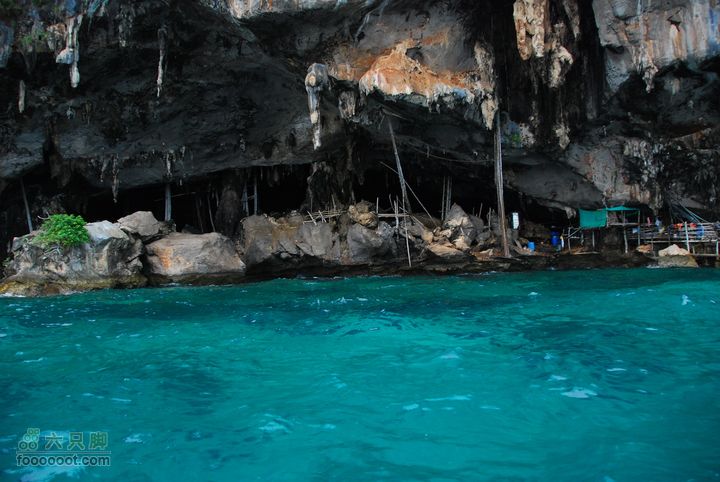 普吉pp岛曼谷11日自助游，全程GPS轨迹+照片那的海只要浅一些的地方都是清澈见底，即使有风浪