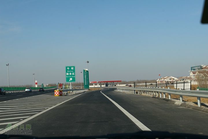  大广高速北京至衡水段，地图上还没有喔牛驼服务区
