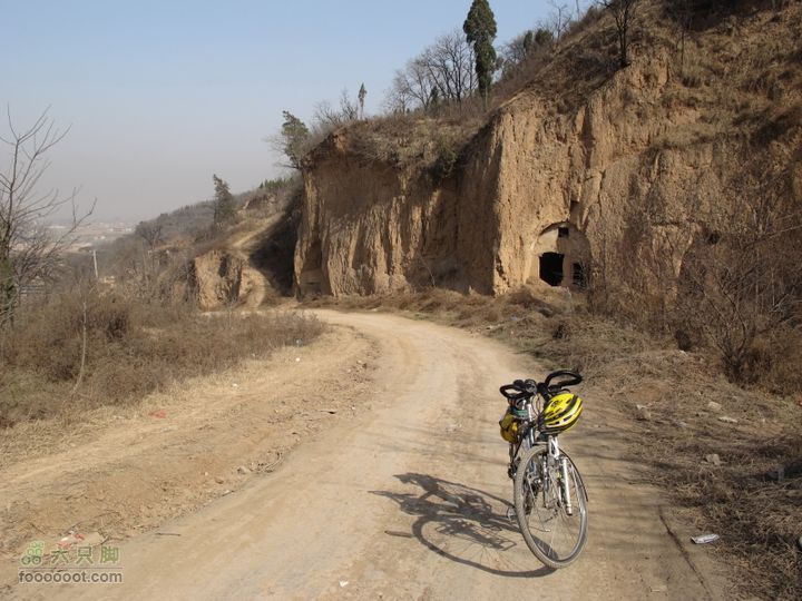2011-3-12独骑白鹿塬这路，多亏没骑折叠