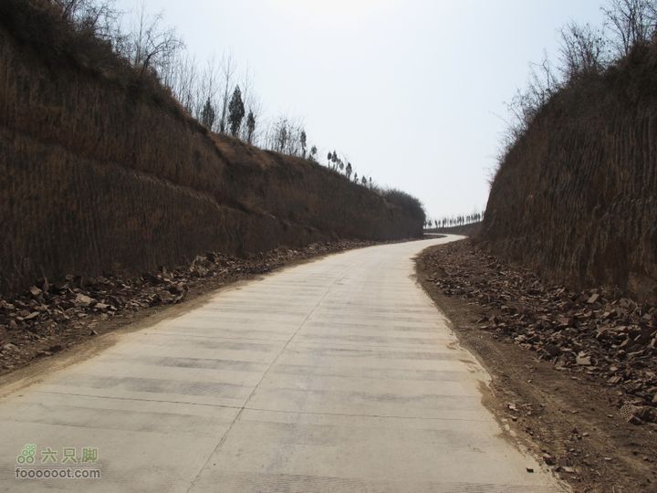 2011-3-12独骑白鹿塬IMG_0581