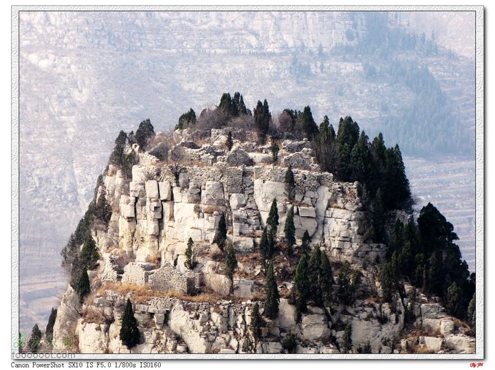 王疃-大寨-轿顶山-麻庄小寨西北面的一个石寨，建满了石屋