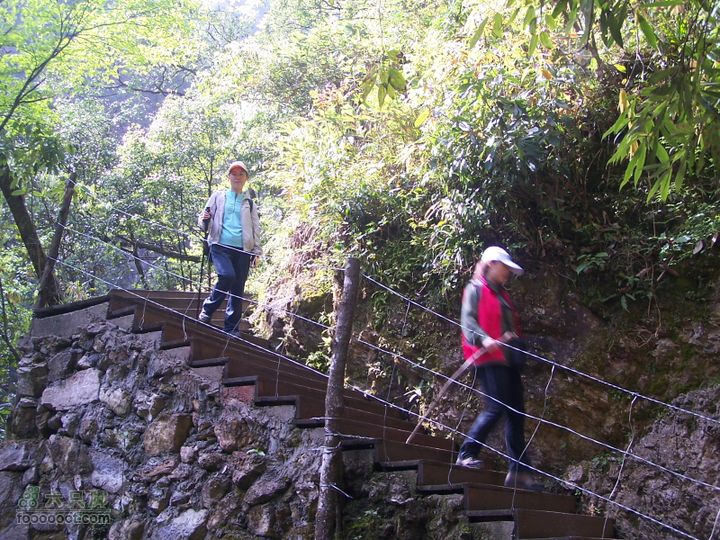 2007.5.1游览光雾山2D100_5204