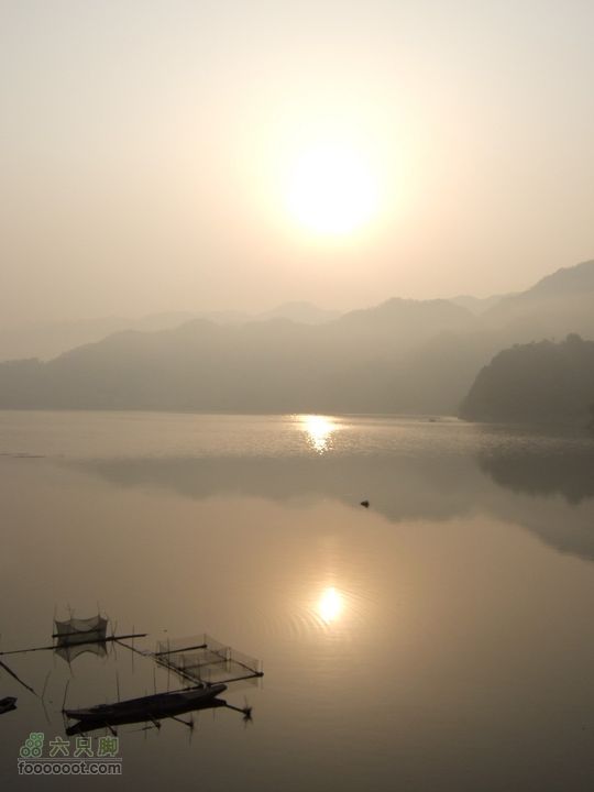 新安江十里画廊---千岛湖威坪的早晨