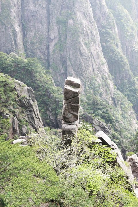 2011-05-07-穿越黄山-青岛向阳山户外IMG_2952大峡谷奇石