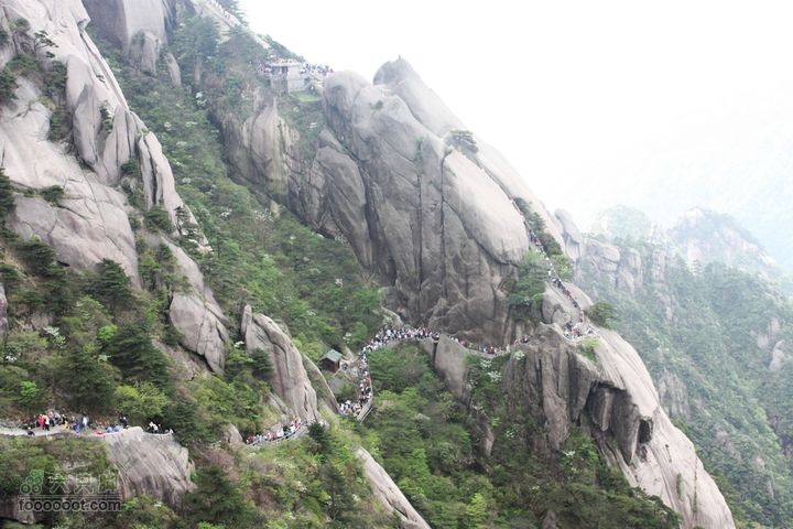 2011-05-07-穿越黄山-青岛向阳山户外IMG_3290前往莲花峰