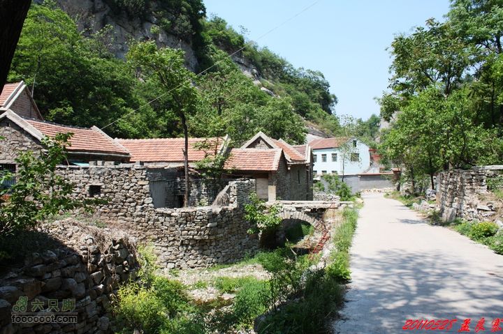 黄石坞孟良寨大岭西流泉村内道路